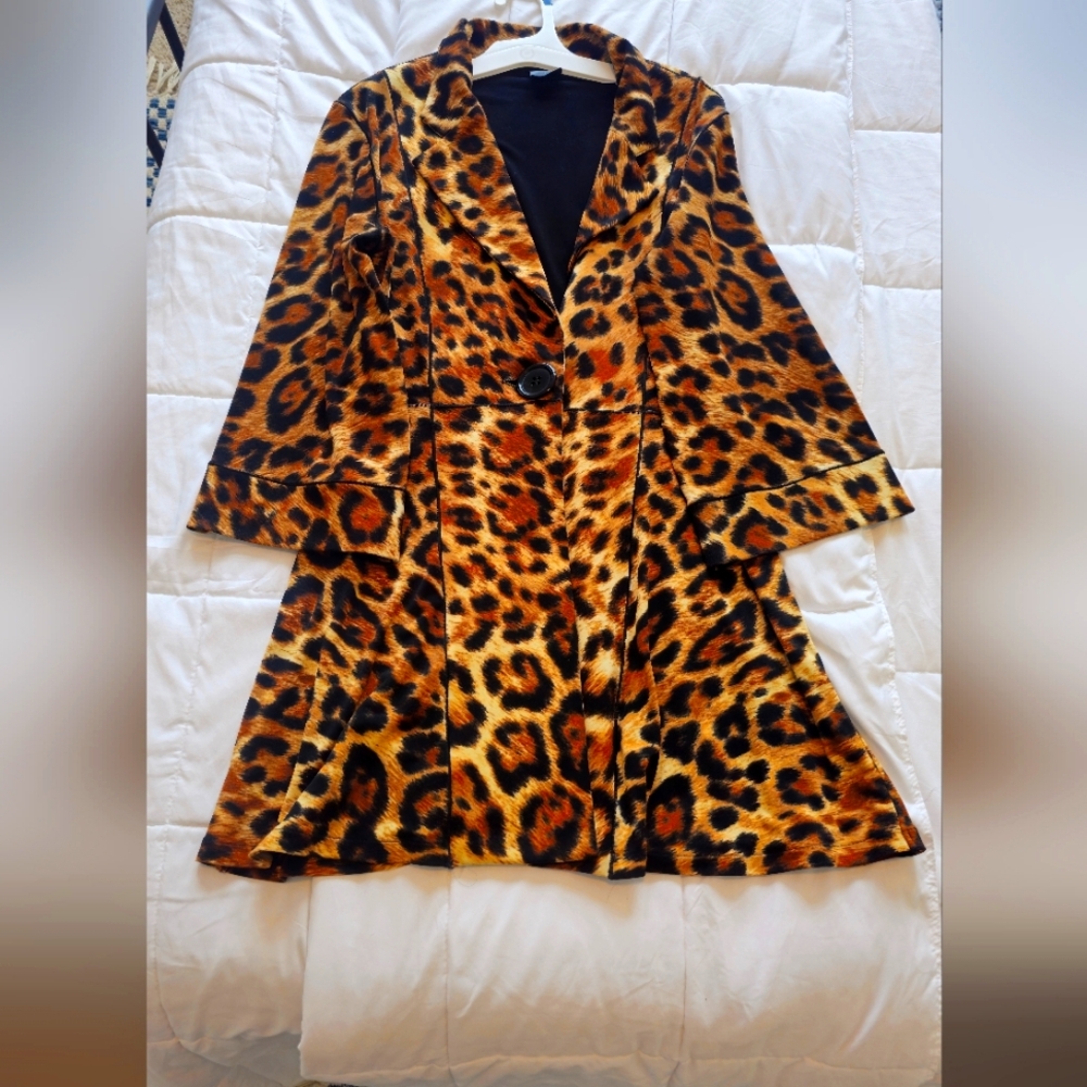 Eva Varro Cheetah Print Blazer